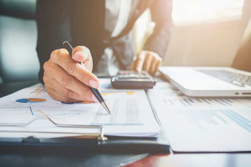 cooperation-analyst-chart-professional-paper-accounting